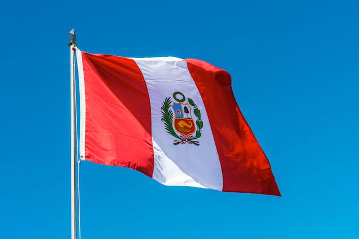 Peruanische Flagge | © panthermedia.net / Franck Camh